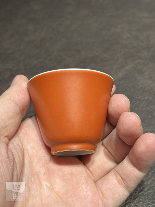 清康熙 珊瑚红釉酒圆 - 图7